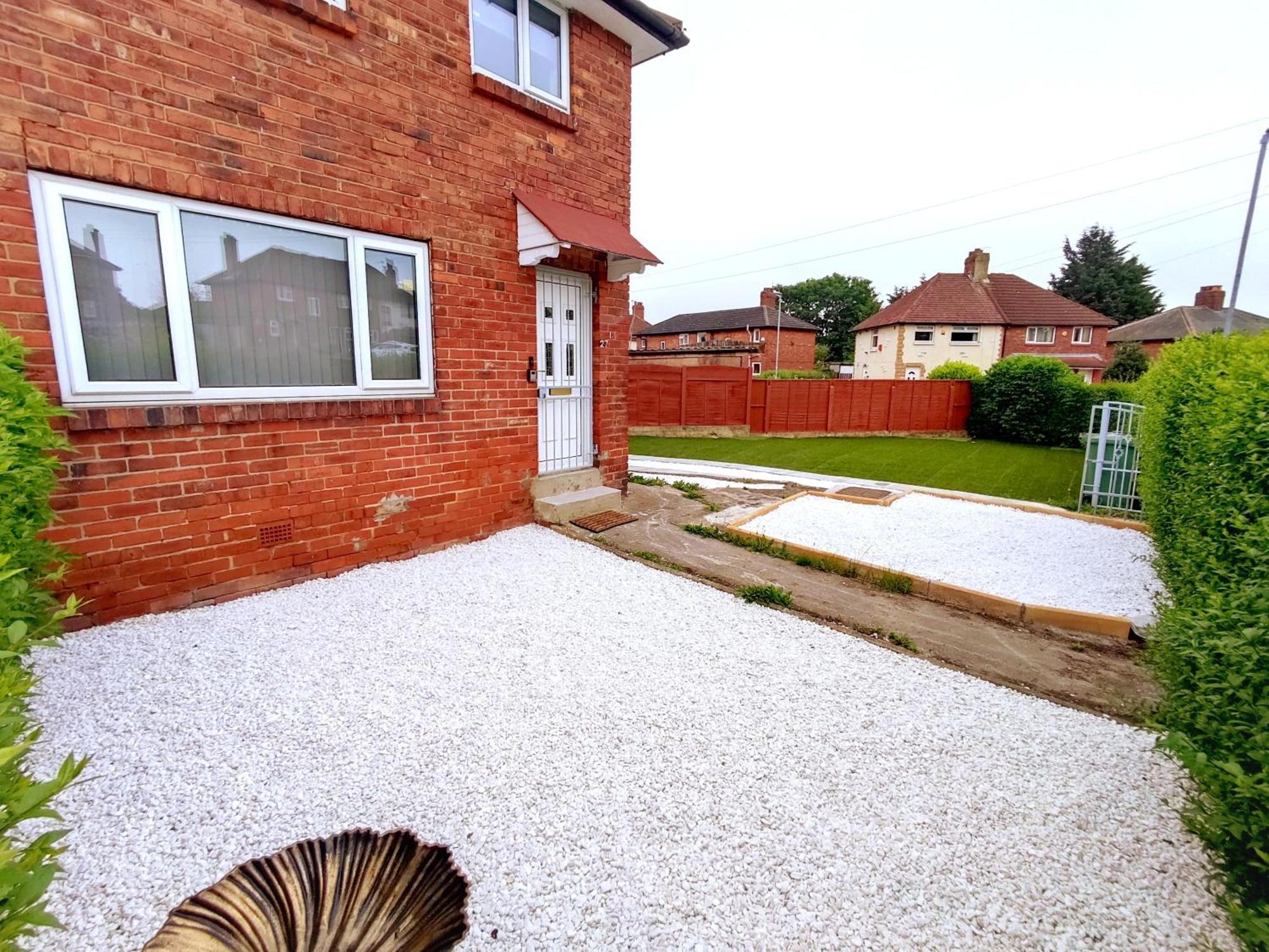 Comfortable 3 Bedrooms Leeds Beach House - Ideal For Family And Contractors - Free Parking For 2 Cars Екстериор снимка